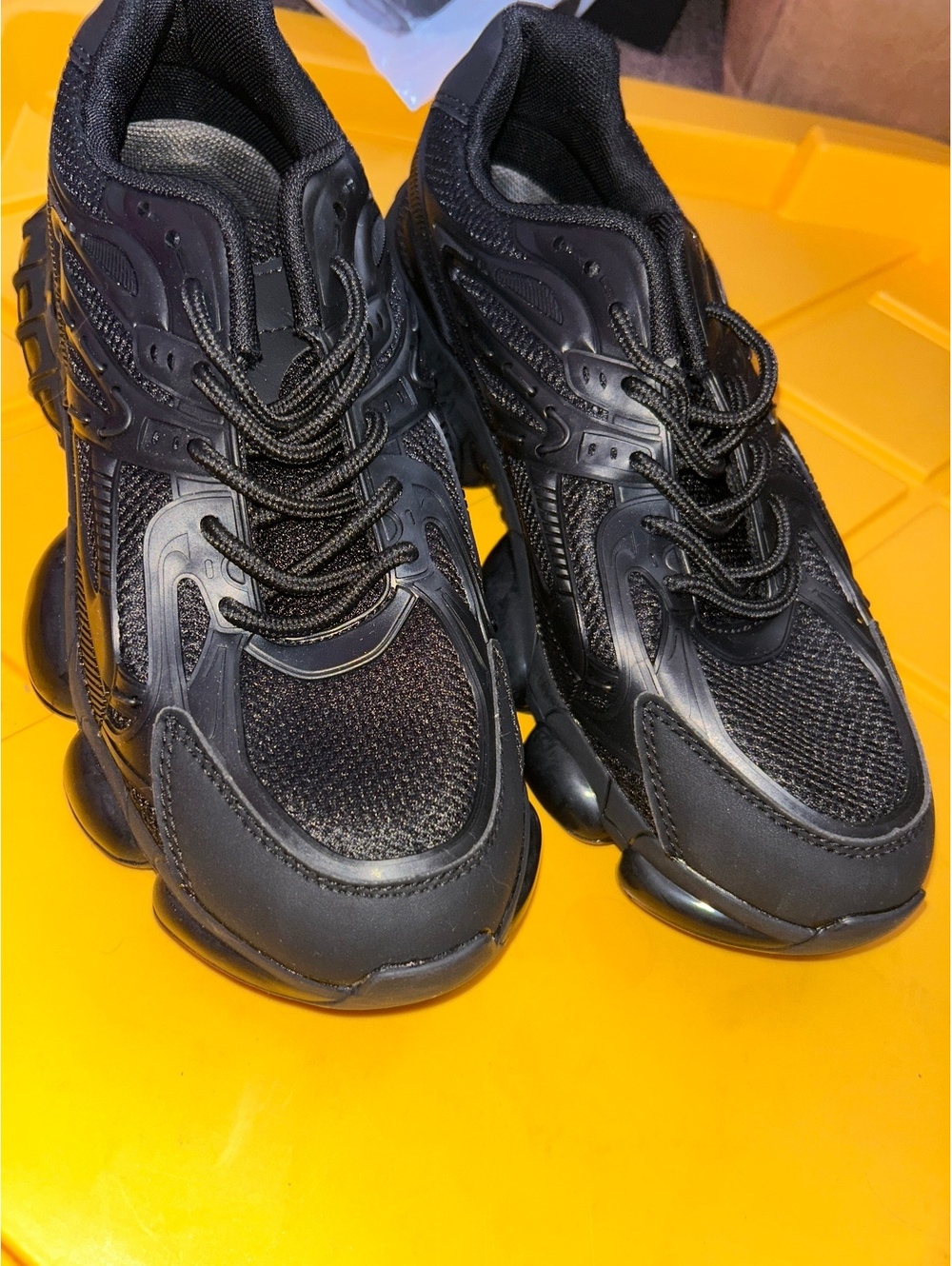 Black Athletic Sneakers  EU39 with Mesh and Synthetic Uplc